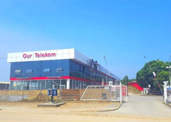 La construcción del edificio de oficinas del marco de acero de Q355 Q235 prefabricó