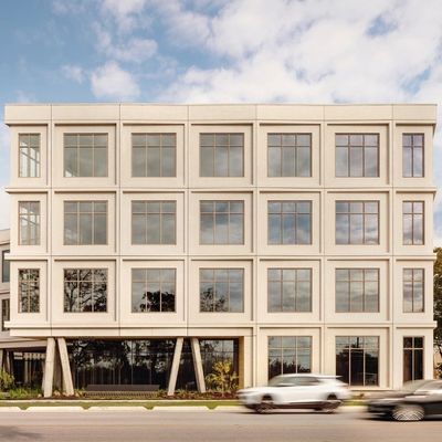 Palmo ancho a prueba de viento comercial prefabricado ISO9001 del edificio de oficinas de la estructura de acero
