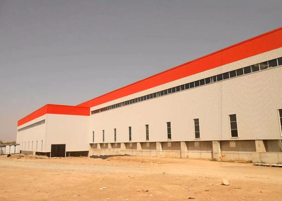 Almacén industrial prefabricado con estructura de acero de larga envergadura con diseño personalizado