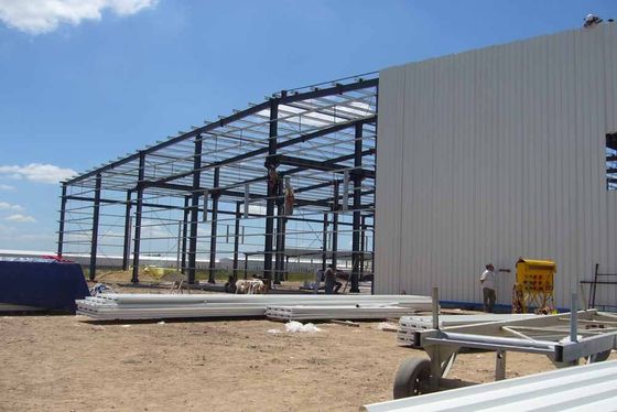 Taller de estructura de acero con panel sándwich Q355 Acero de sección H soldado