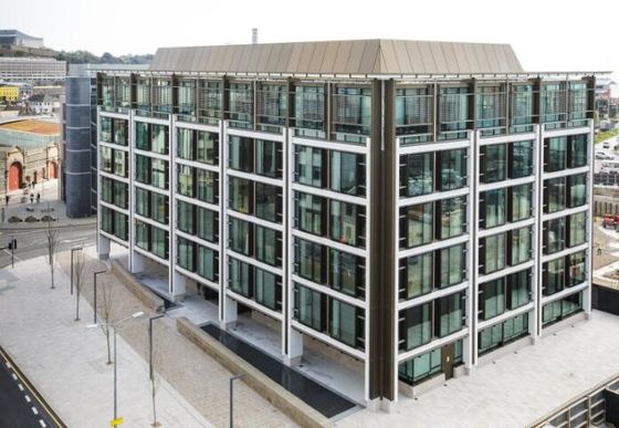 El marco porta de acero modificado para requisitos particulares de Q355B/Q235B prefabricó la construcción de acero