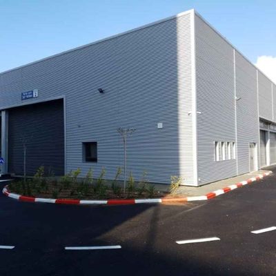 Taller del marco de acero que construye la construcción estructural de Warehouse