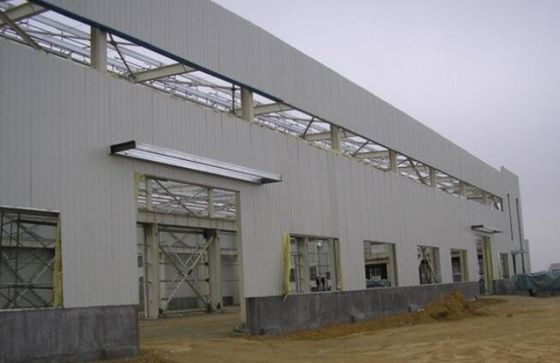 Construcción de edificios de construcción polivalente