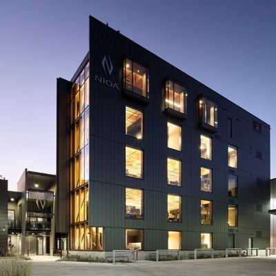Edificio prefabricado de acero de varios pisos para oficinas comerciales