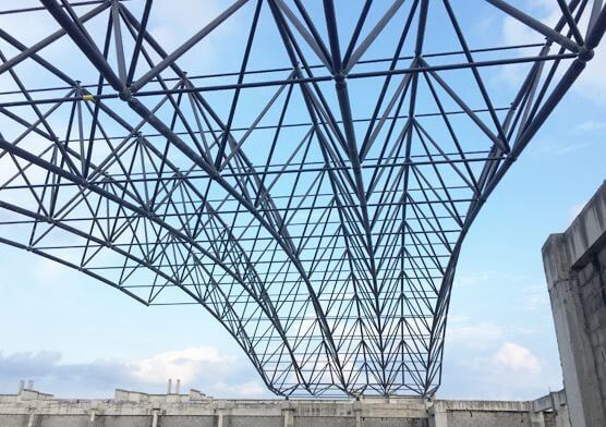 Estructura de acero personalizada depósito de fabricación de la estructura de acero para la construcción de edificios