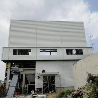 Taller de estructura de acero prefabricado con panel sándwich