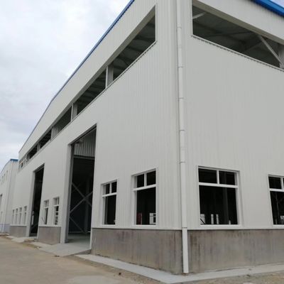 Diseño moderno Edificio de metal ligero Taller de estructuras prefabricadas de acero