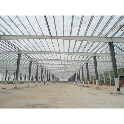 Almacén de estructura prefabricada de acero con aislamiento opcional y ventanas de aluminio