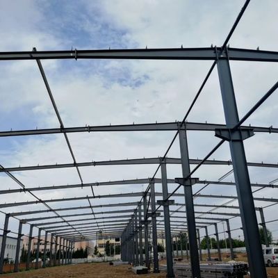Taller de estructuras prefabricadas de acero de larga envergadura