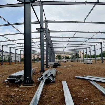 Taller de estructuras prefabricadas de acero de larga envergadura