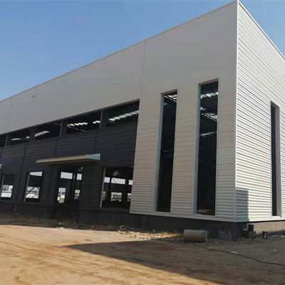 Un taller con estructura de acero construido con materiales Q355/Q235 de China