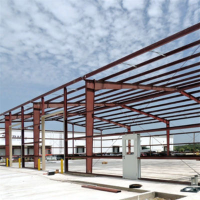 Almacén de estructura de acero personalizable con pared de panel sandwich y superficie galvanizada